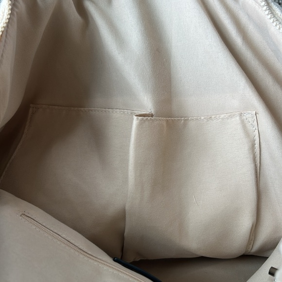 Free People Movement Pucker Up Fleece Carryall Quilted Tote Travel Gum Bag NWT - Picture 9 of 10